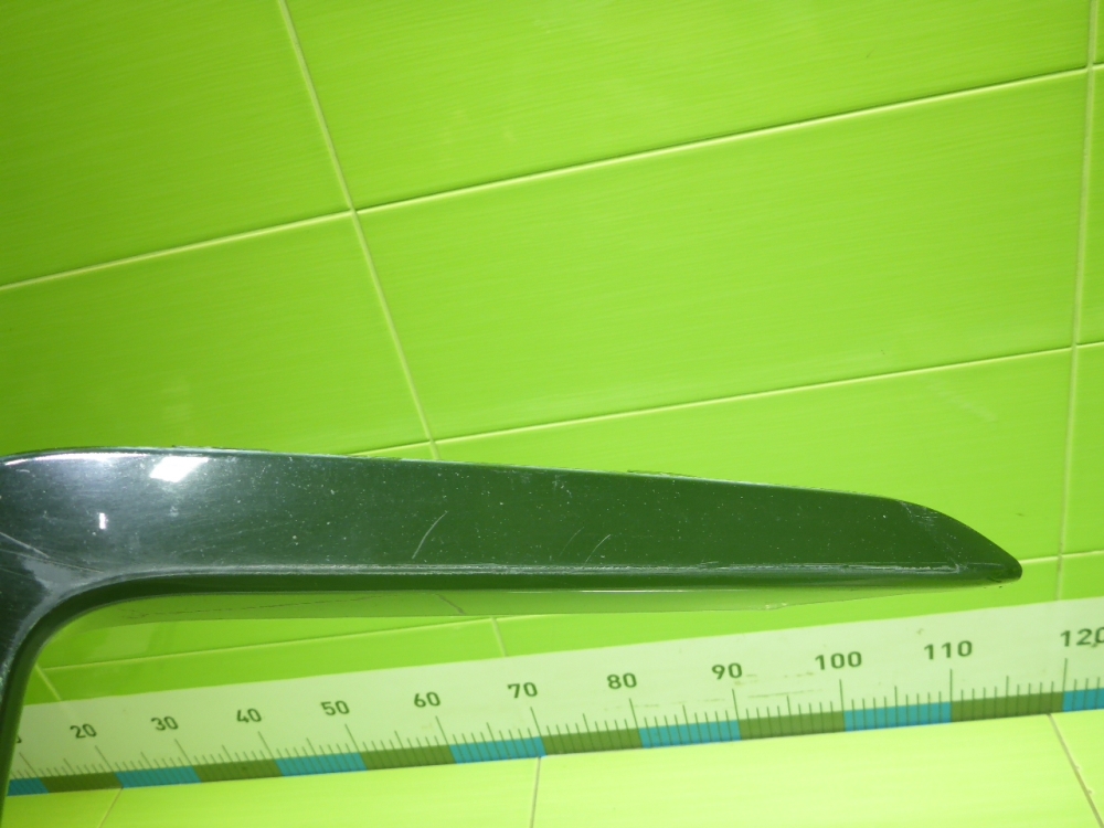 Накладка переднего бампера правая