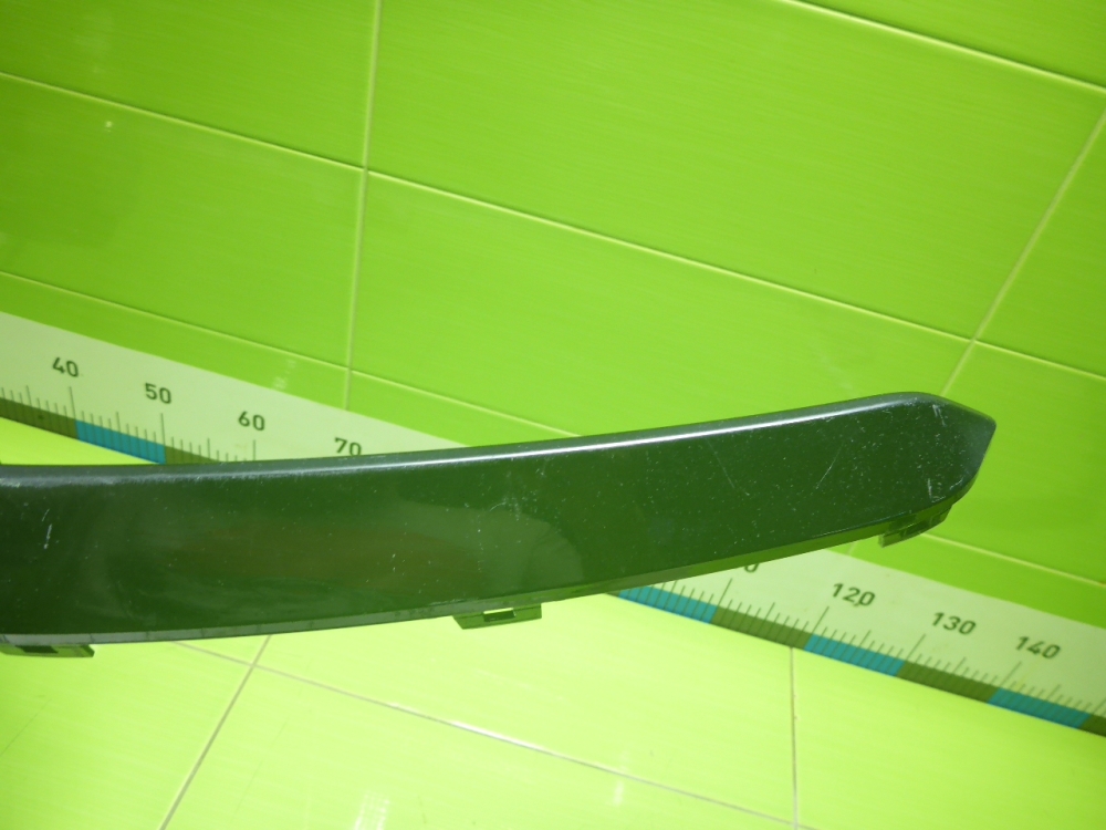 Накладка переднего бампера правая