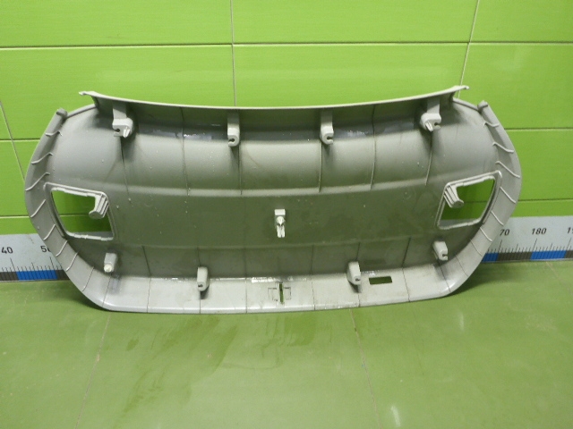 Обшивка двери багажника