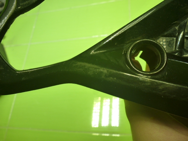 Рамка противотуманной фары левой