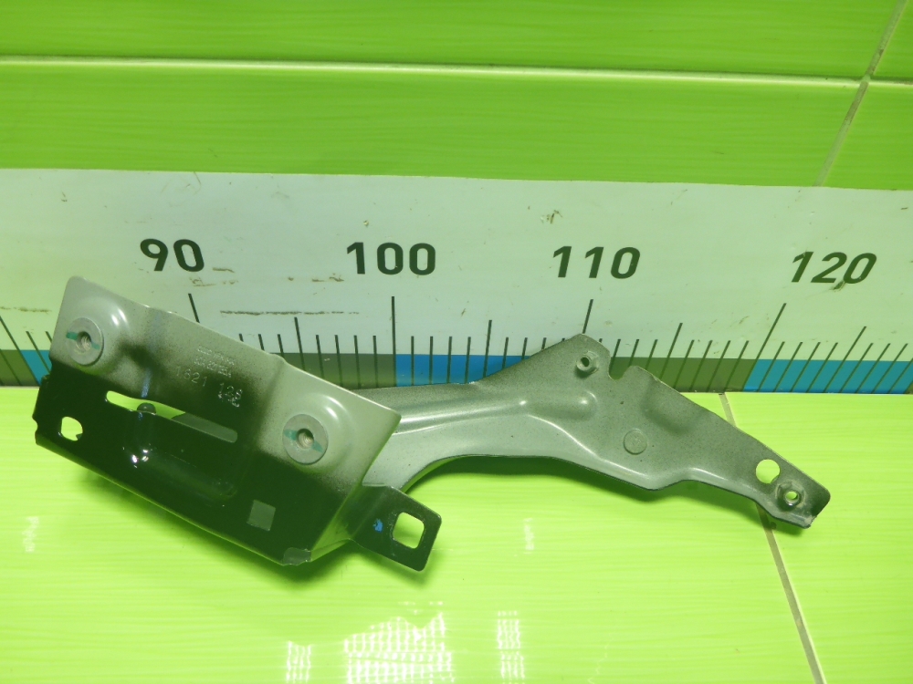 Кронштейн крепления крыла