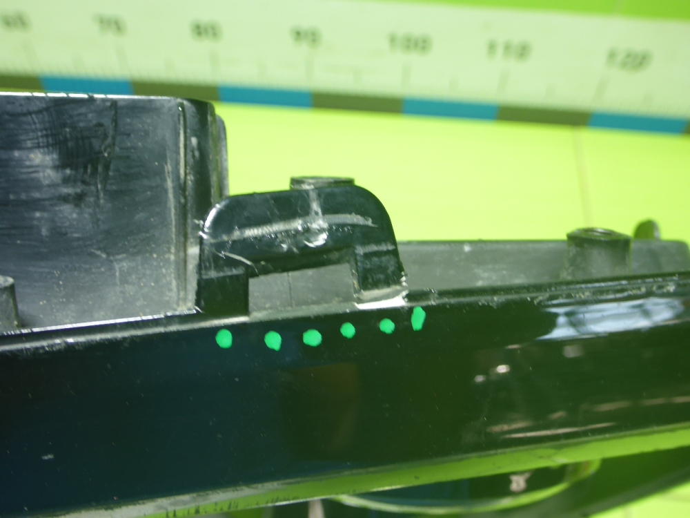 Рамка противотуманной фары правой