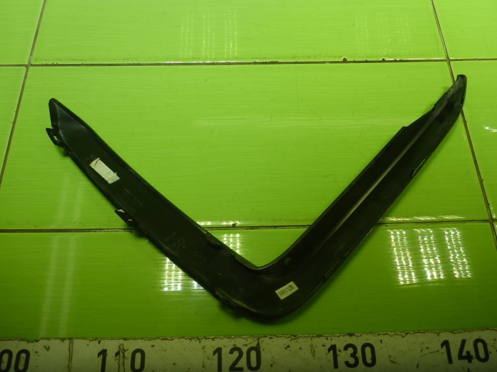 Накладка переднего бампера правая