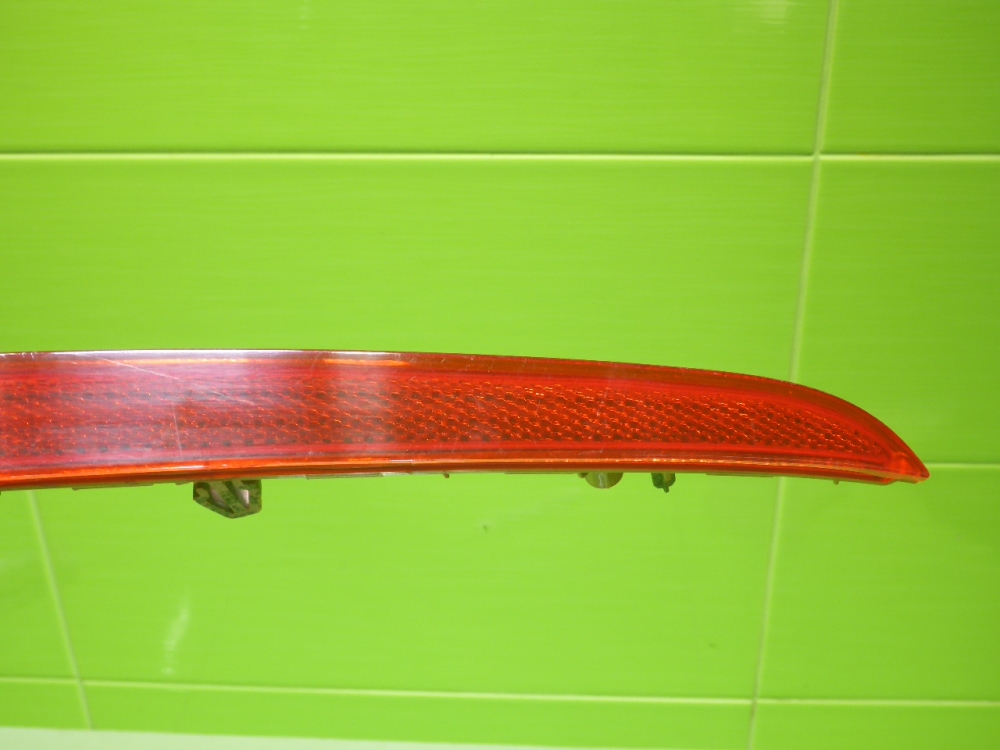 Отражатель в бампер задний правый