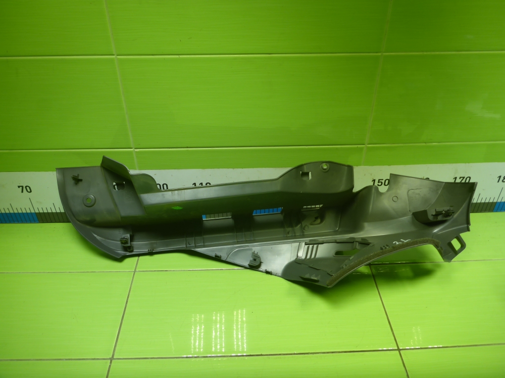 Держатель задней полки