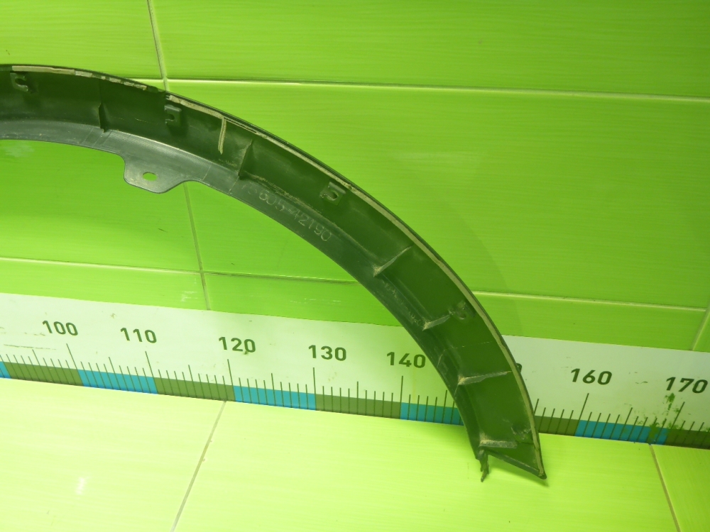 Накладка заднего крыла правого