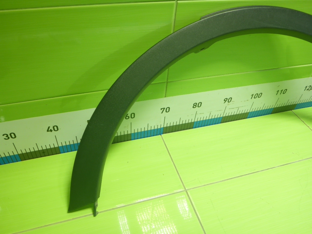 Накладка заднего крыла правого