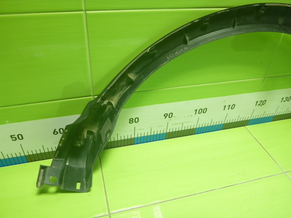 Накладка заднего крыла правого