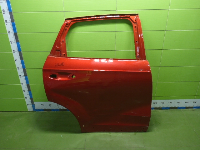 Дверь задняя правая