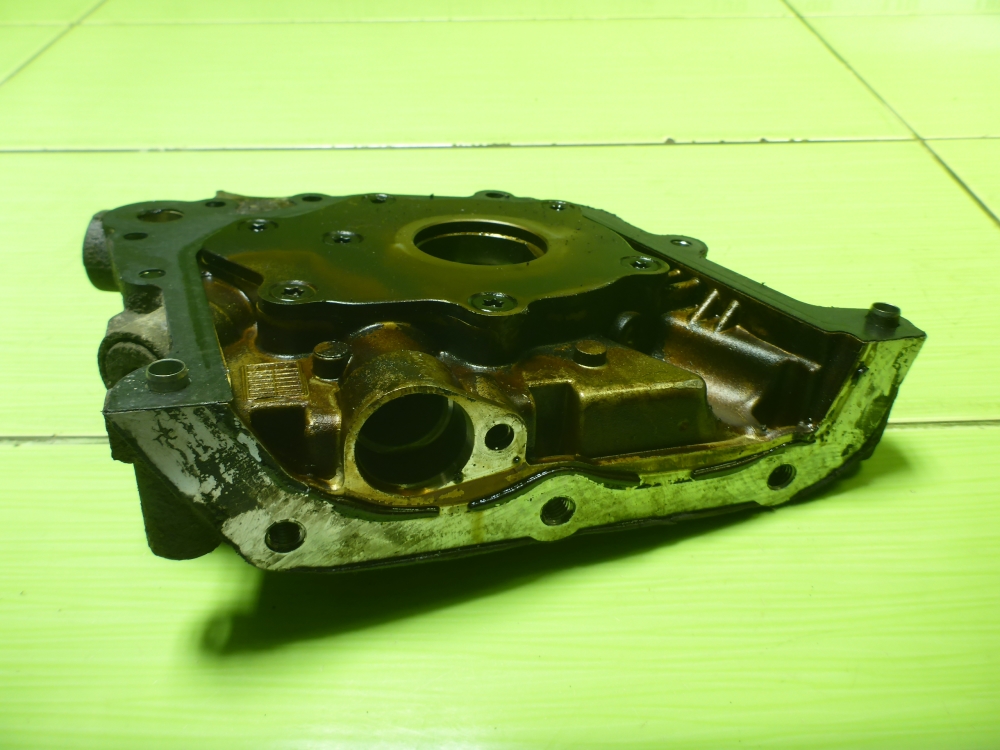 Насос масляный