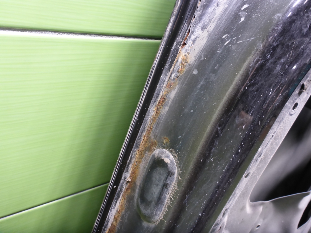 Дверь задняя левая