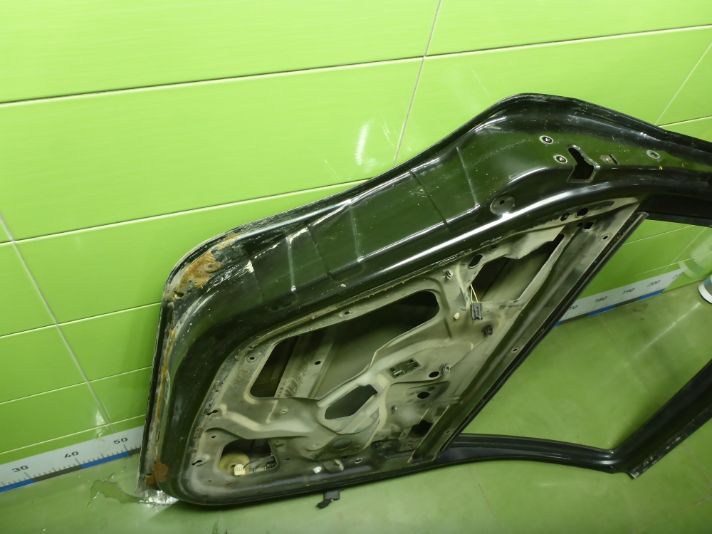 Дверь задняя левая