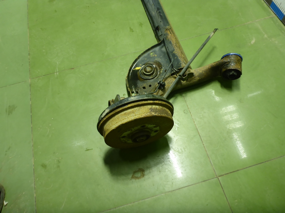 Балка задняя