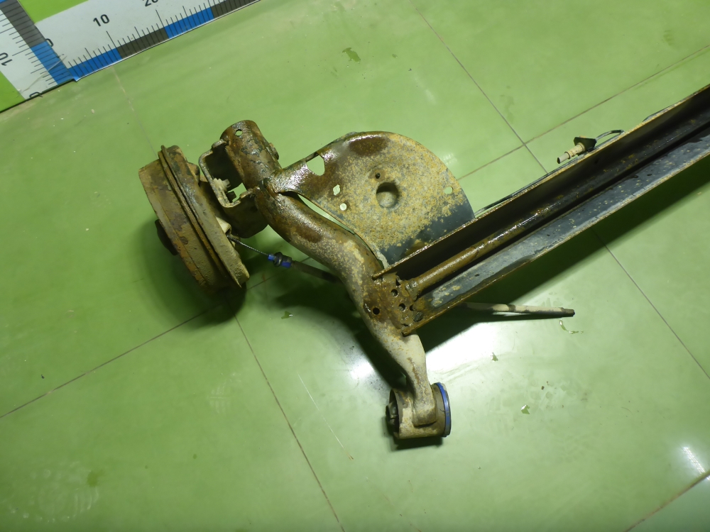 Балка задняя