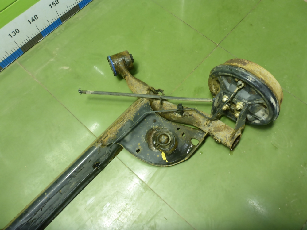 Балка задняя