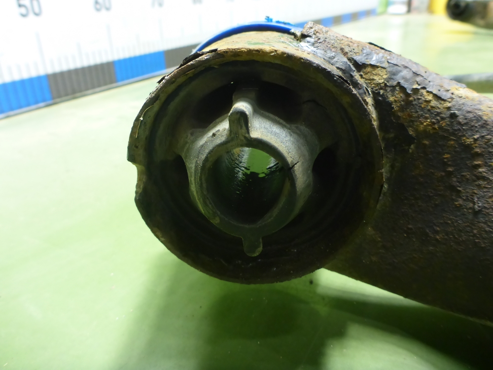 Балка задняя