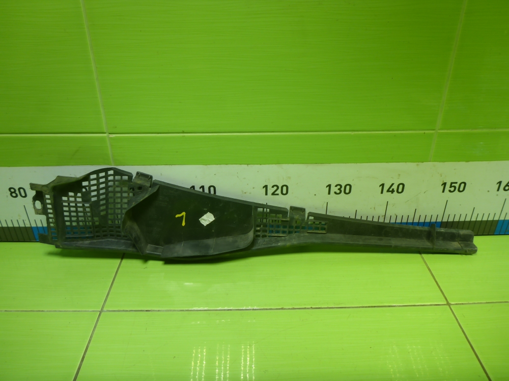 Решетка стеклоочистителей (Жабо)