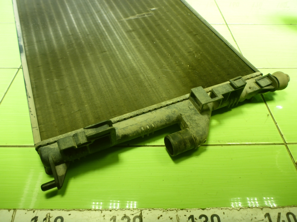 Радиатор охлаждения двигателя основной