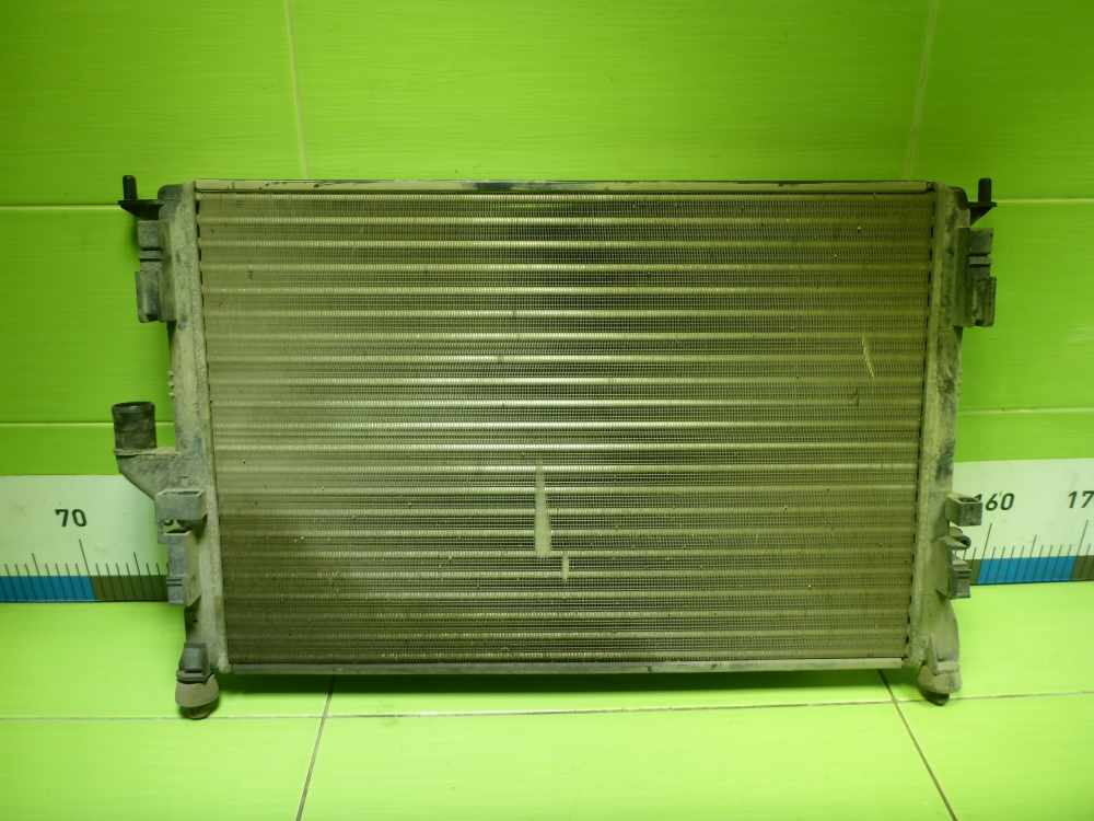 Радиатор охлаждения двигателя основной