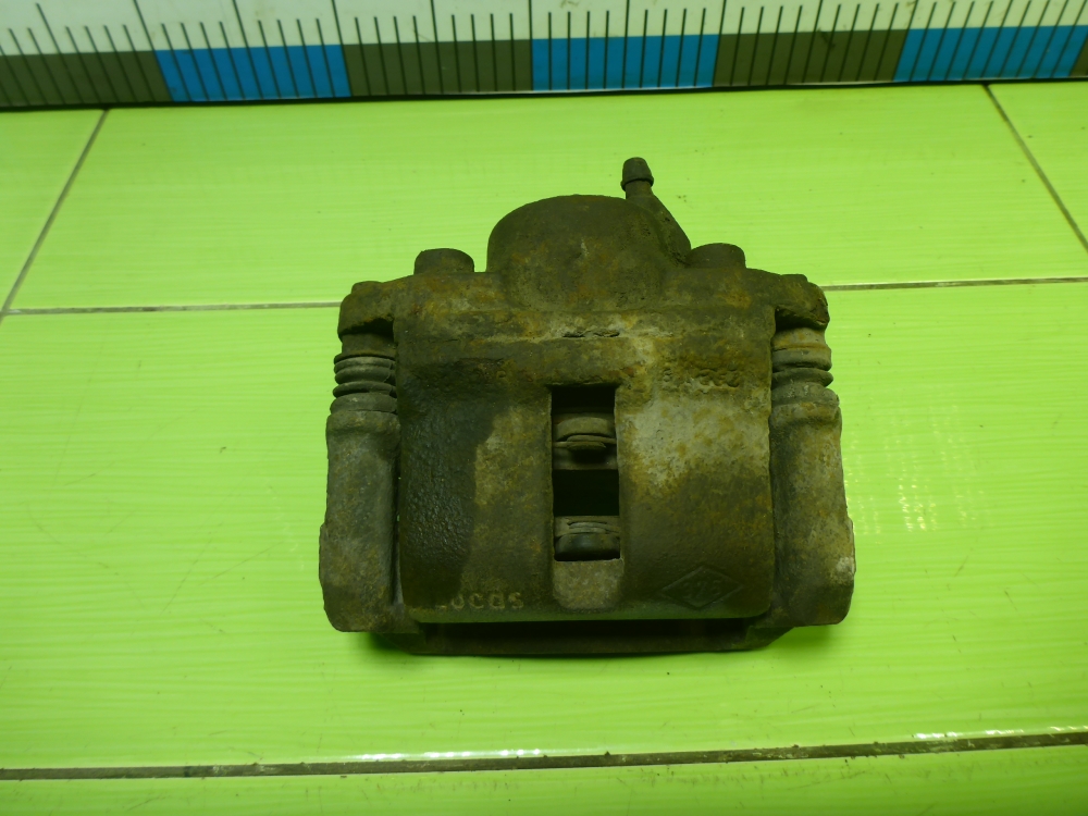 Суппорт передний левый