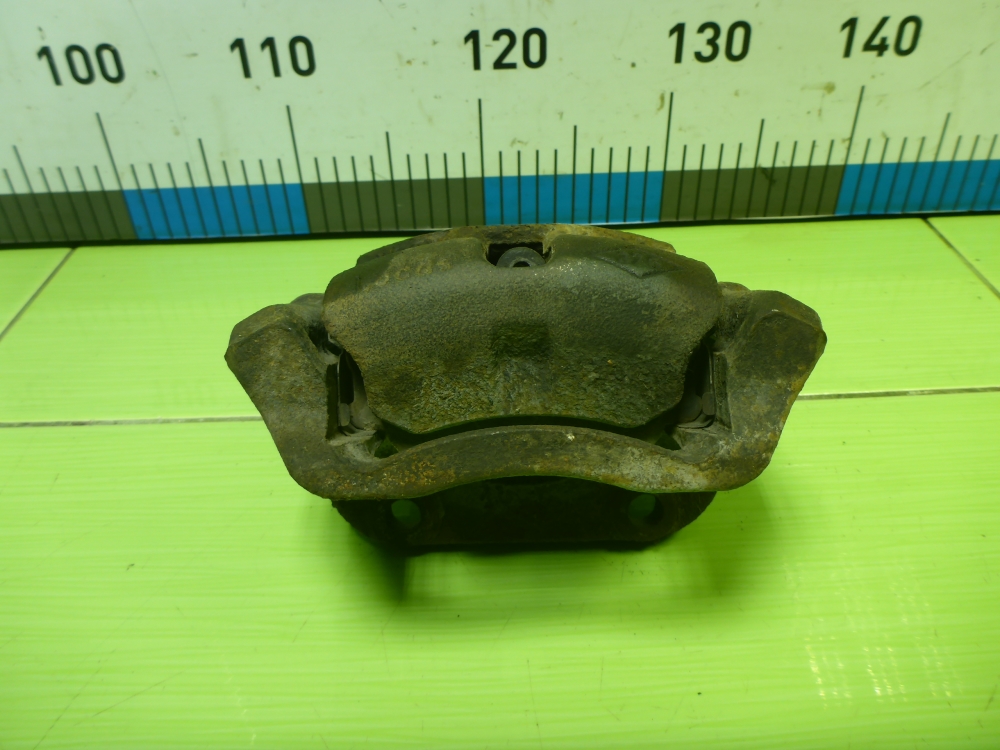 Суппорт передний левый