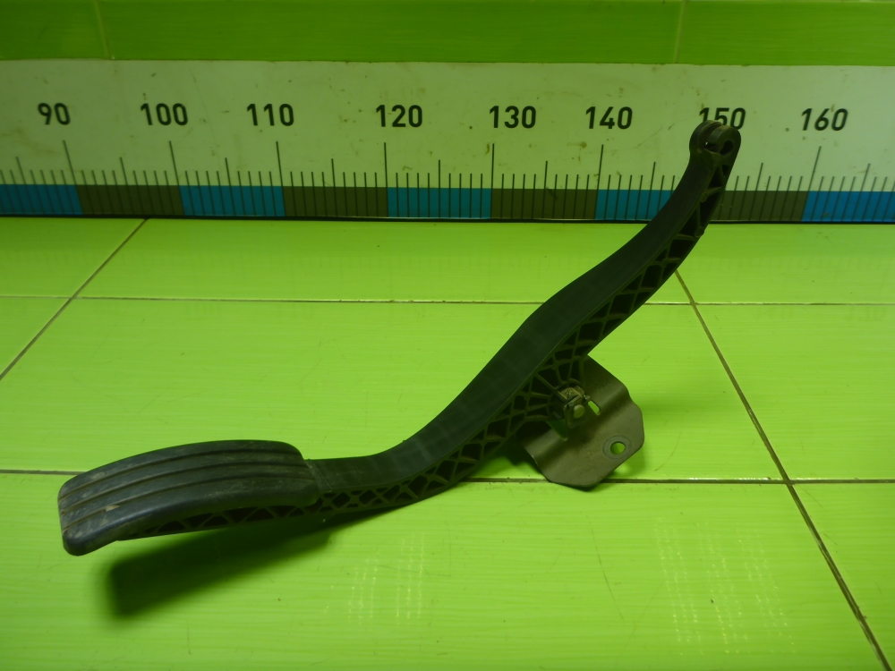 Педаль газа