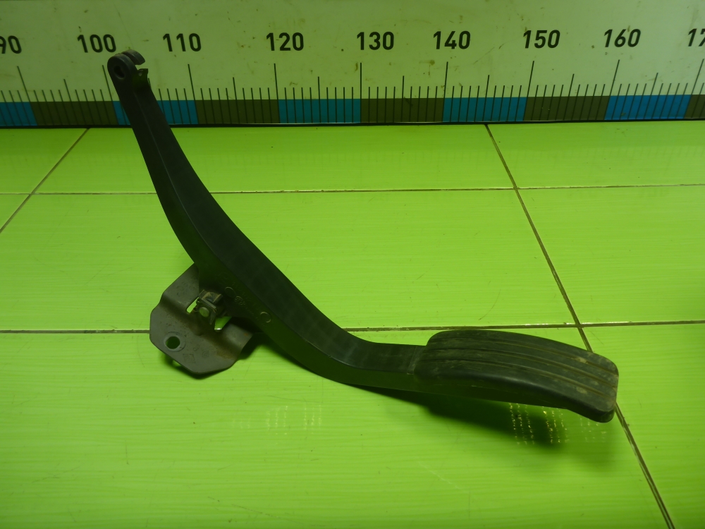 Педаль газа