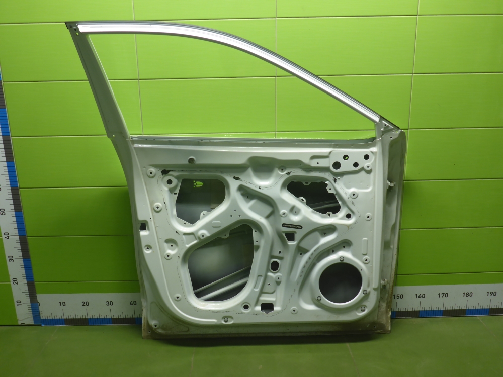 Дверь передняя левая