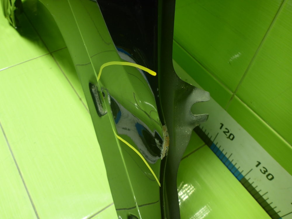 Крыло переднее левое