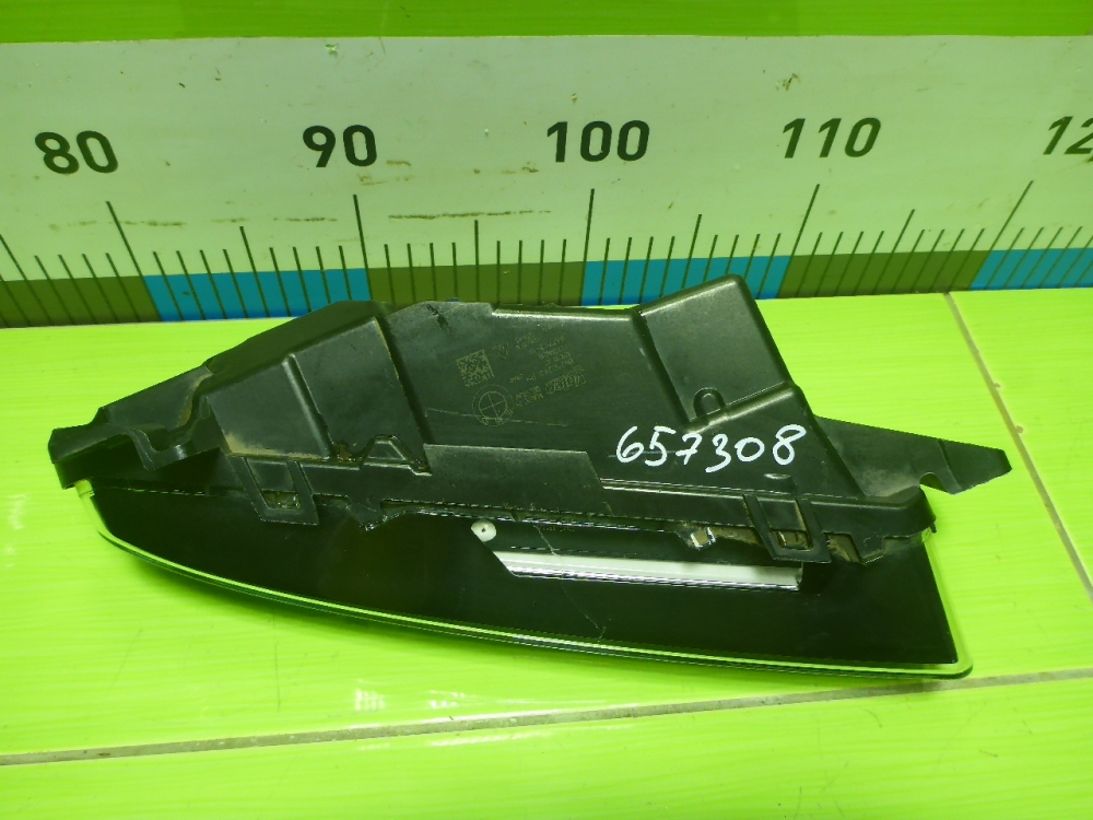 Фара дневного света правая (ходовые огни)