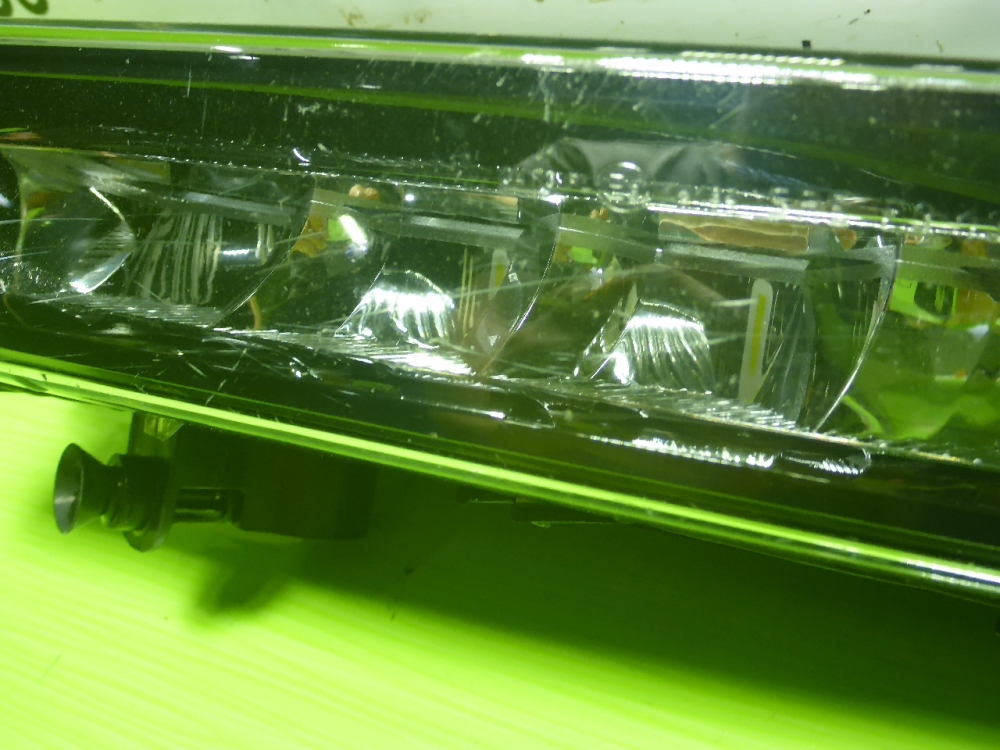 Фара дневного света левая (ходовые огни)