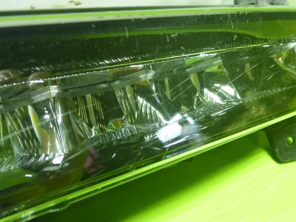 Фара дневного света левая (ходовые огни)