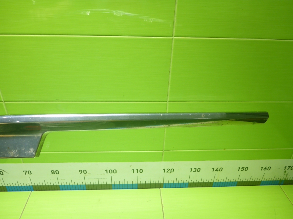 Накладка переднего бампера левая