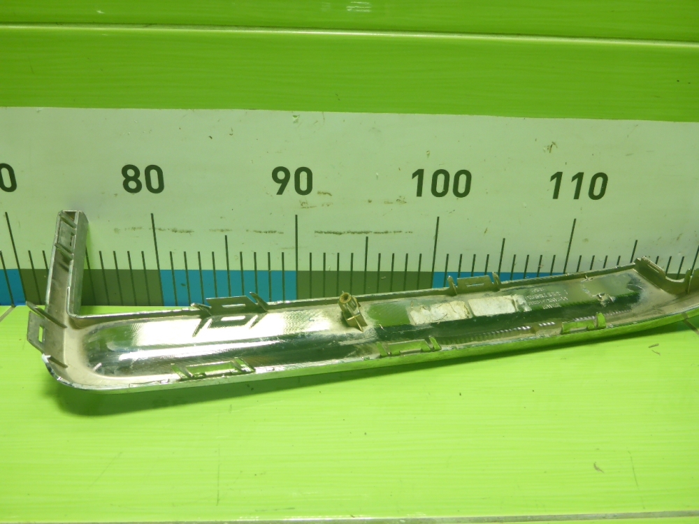 Накладка переднего бампера левая