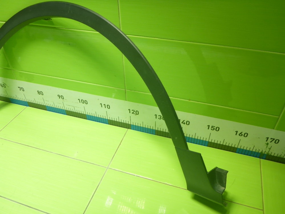 Накладка переднего крыла левого