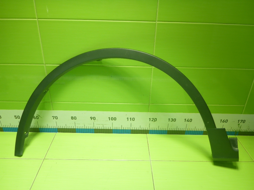 Накладка переднего крыла левого