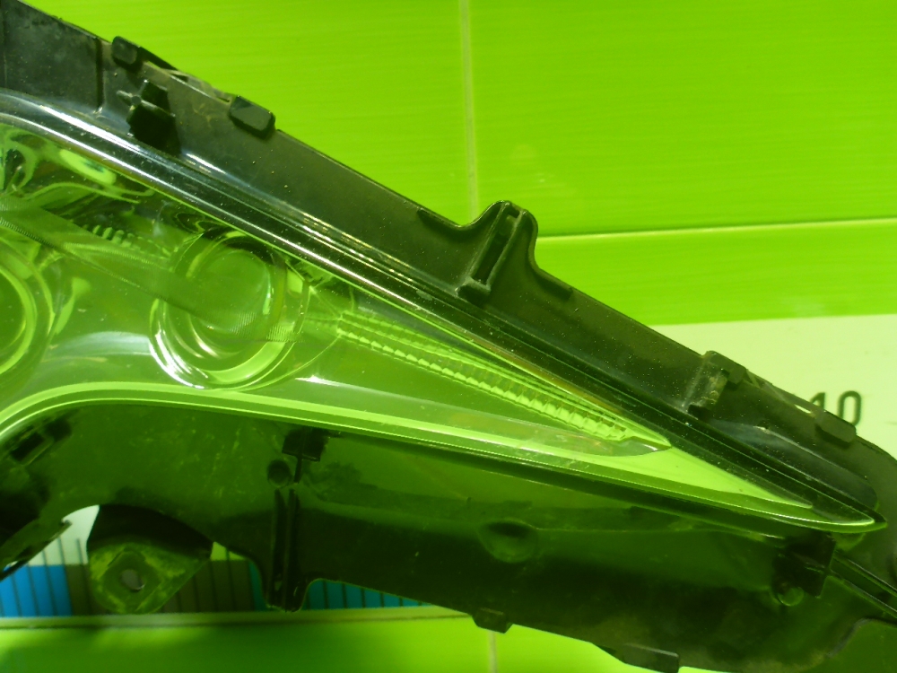 Фара противотуманная правая