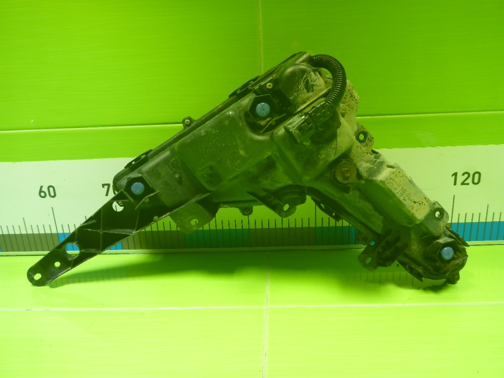 Фара противотуманная правая