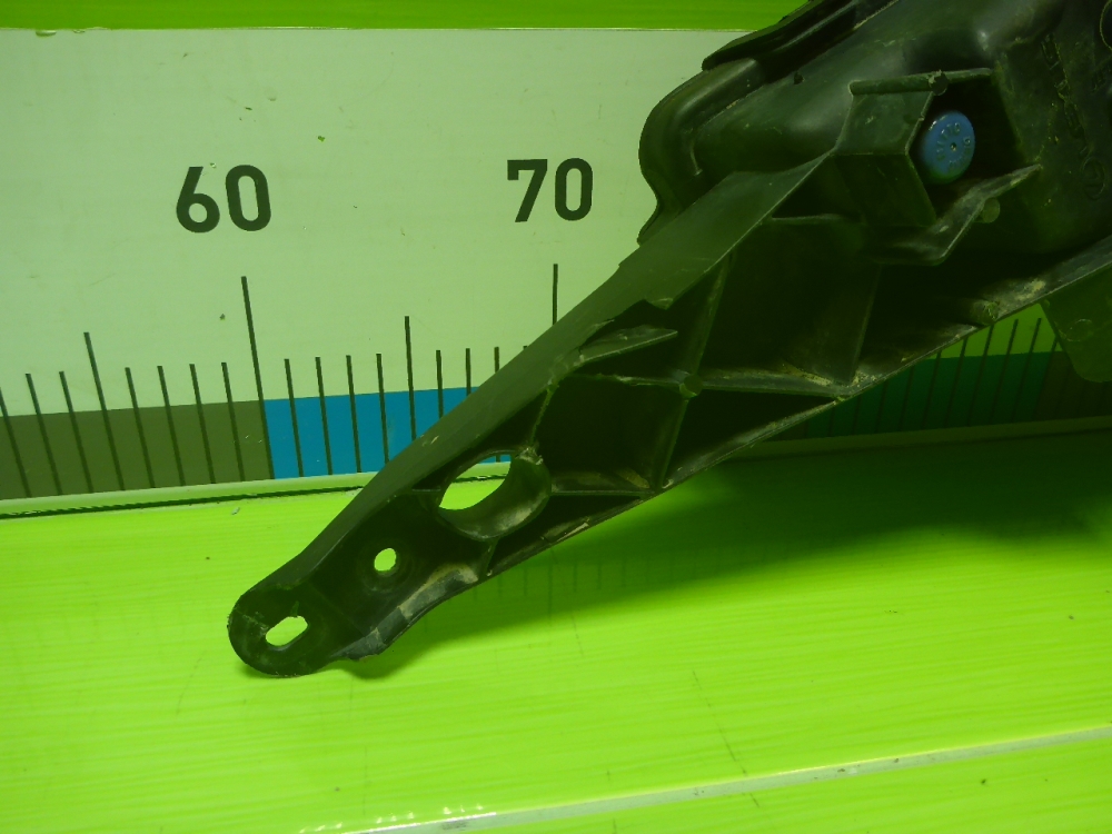 Фара противотуманная правая