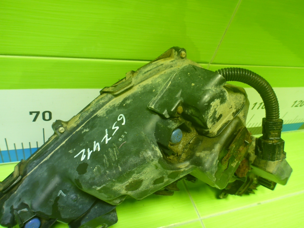 Фара противотуманная правая