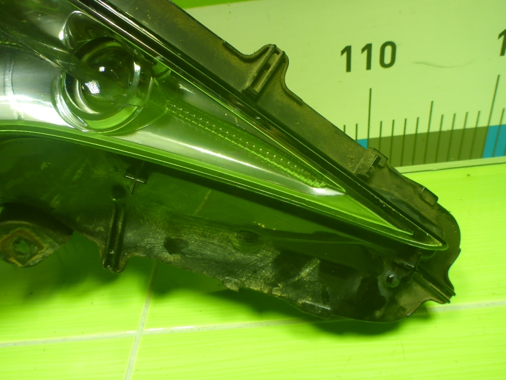 Фара противотуманная правая