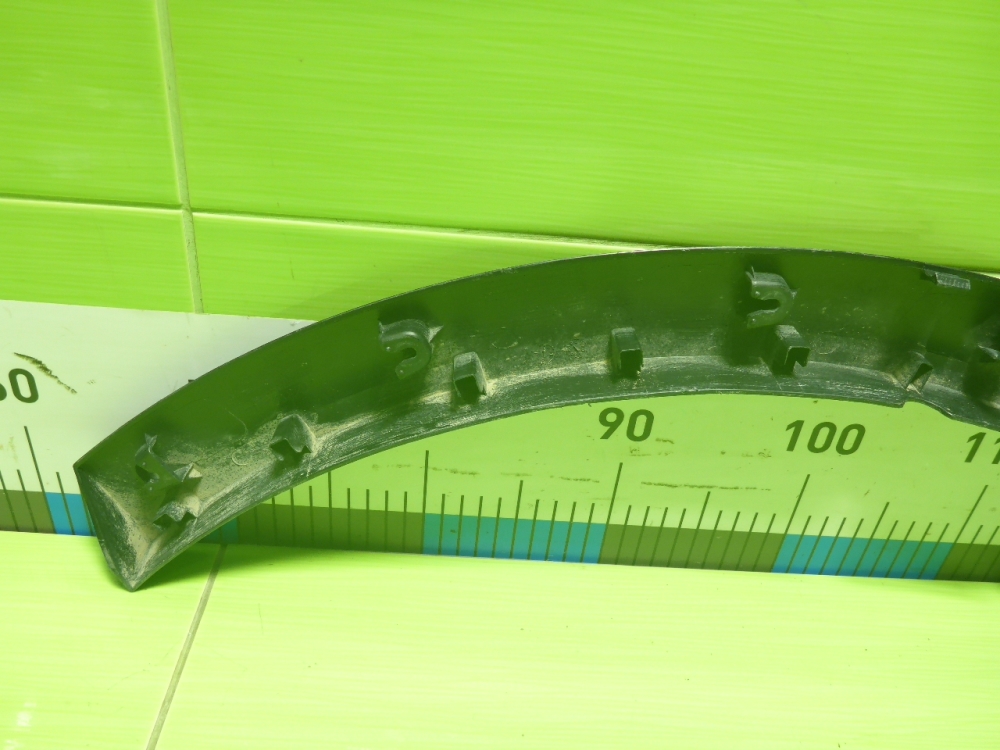 Накладка заднего крыла правого