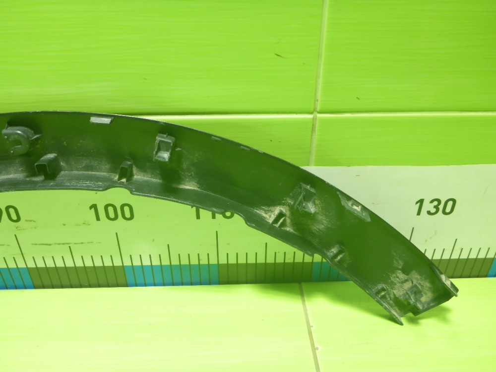 Накладка заднего крыла правого