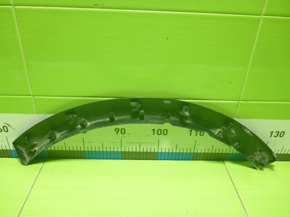 Накладка заднего крыла правого