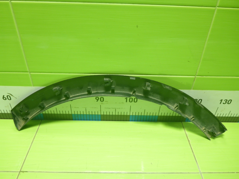 Накладка заднего крыла правого