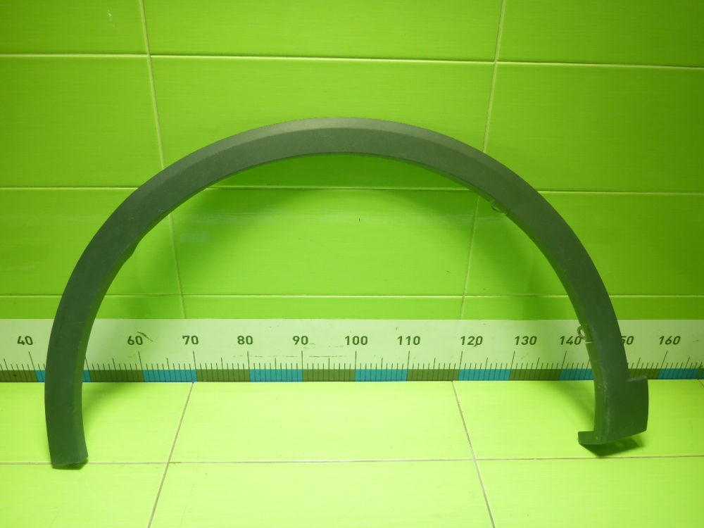 Накладка переднего крыла левого