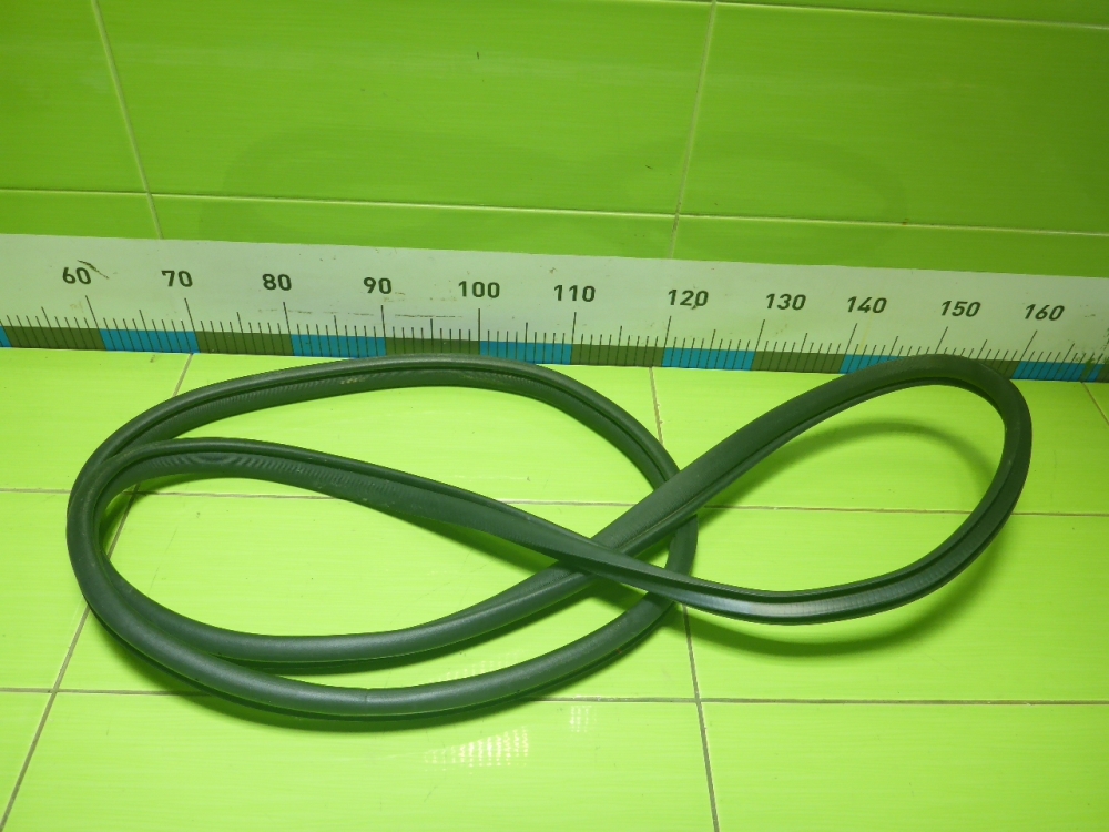 Уплотнитель двери