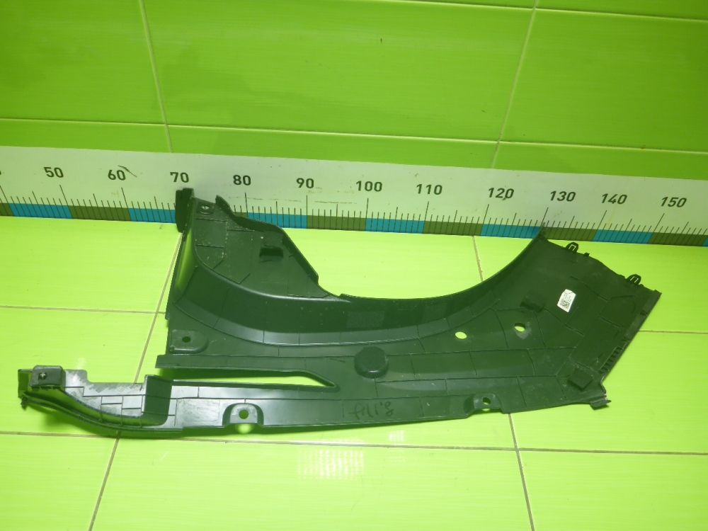 Накладка переднего крыла левого