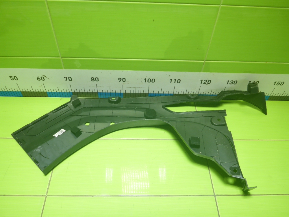 Накладка переднего крыла левого