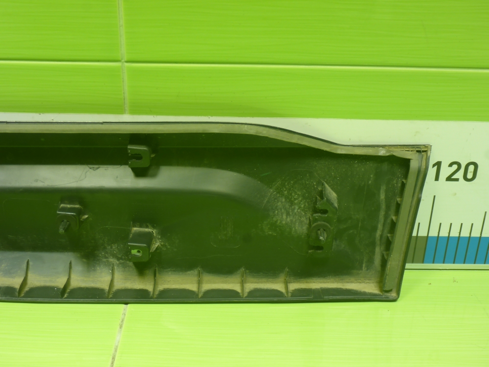 Накладка двери задней правой